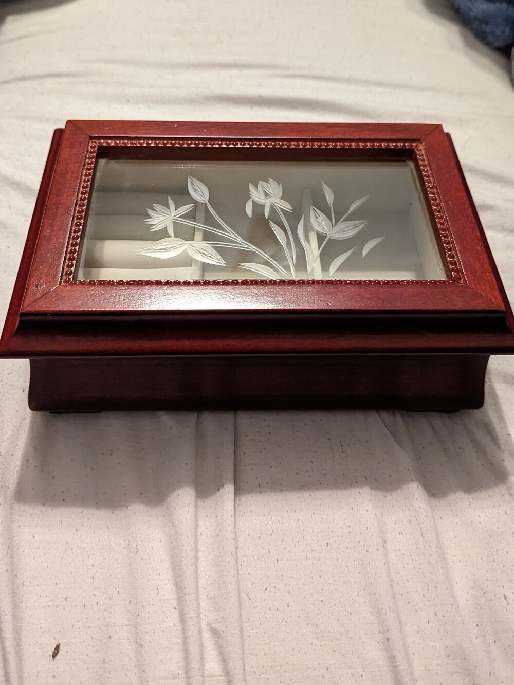 Etched Glass Lid Jewelry Box in Deep Red